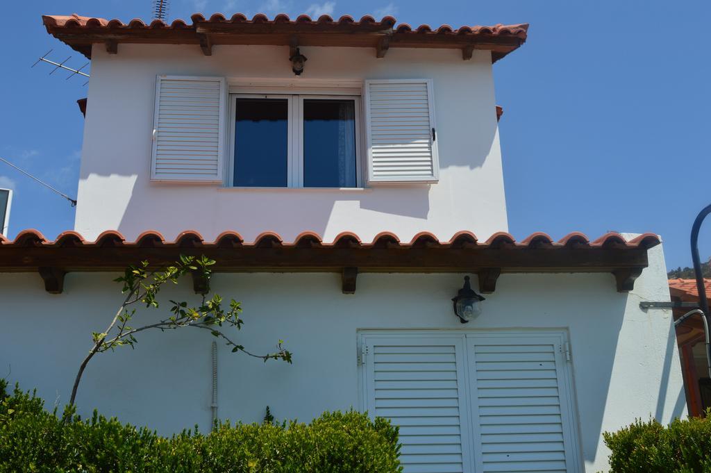 Villa Suites Lagonisi Luxury Esterno foto