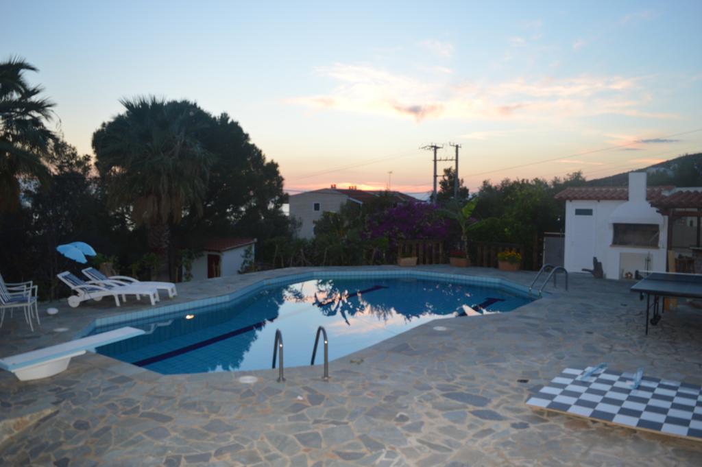 Villa Suites Lagonisi Luxury Esterno foto